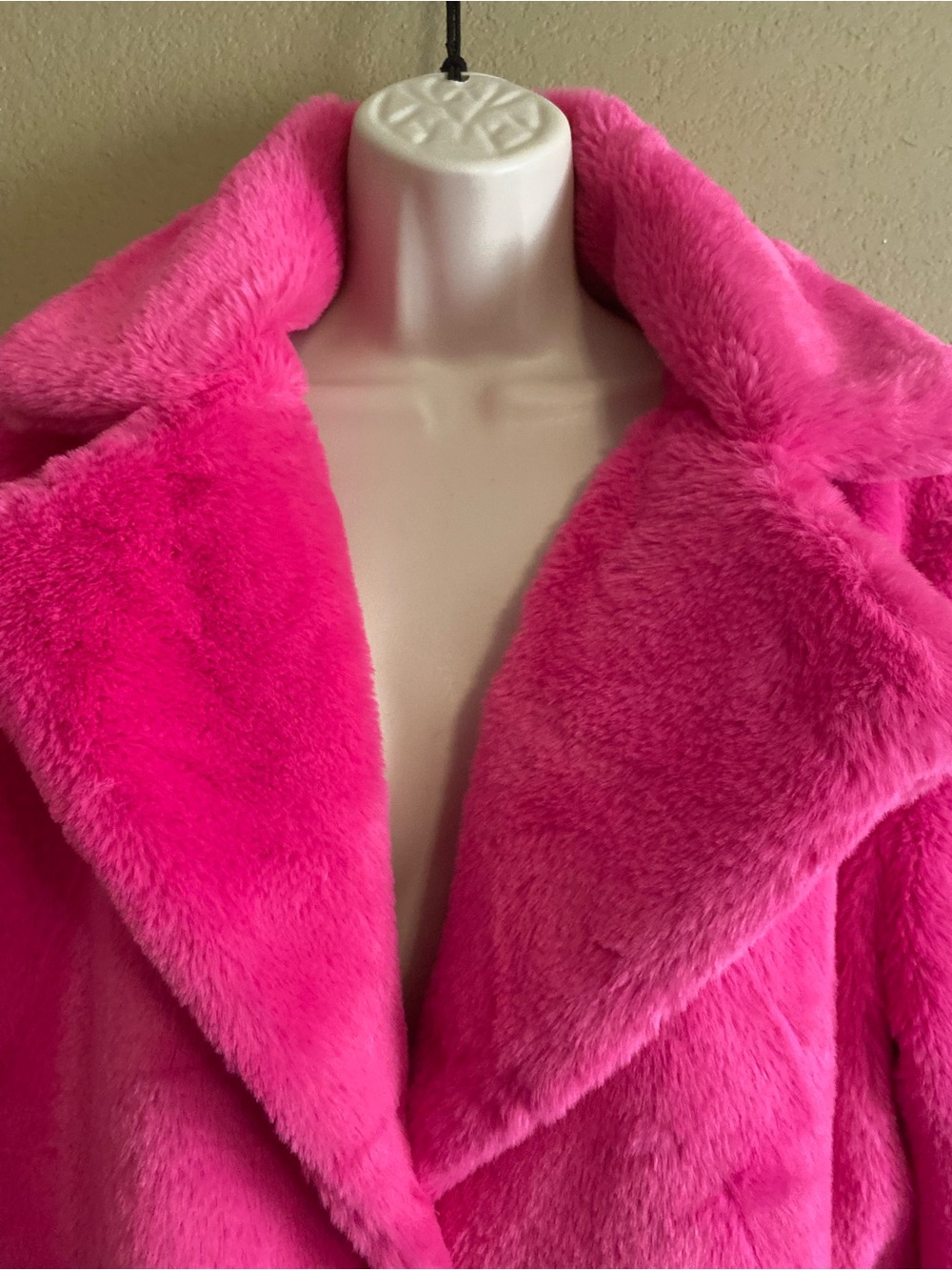 LA Coalition Jacket Company Faux Fur Hot Pink Cozy Long Coat Size Large - Picture 6 of 9